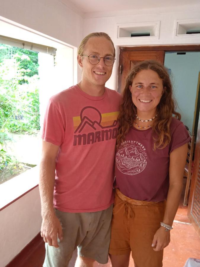 Sanaya Homestay タンガラ エクステリア 写真