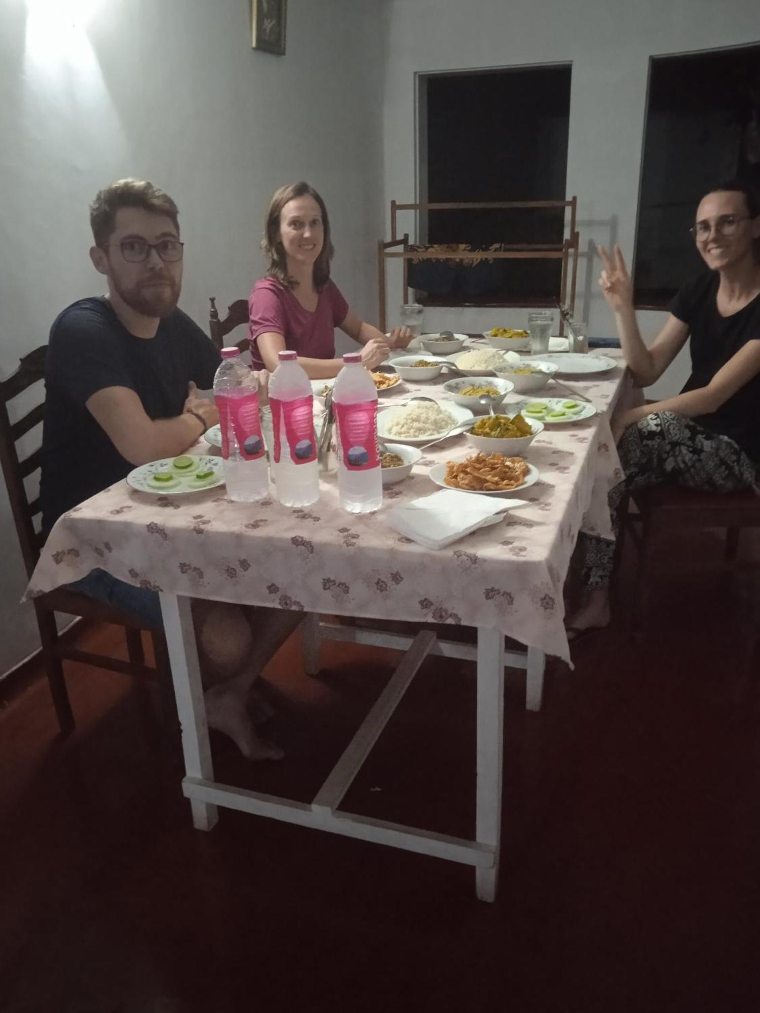 Sanaya Homestay タンガラ エクステリア 写真