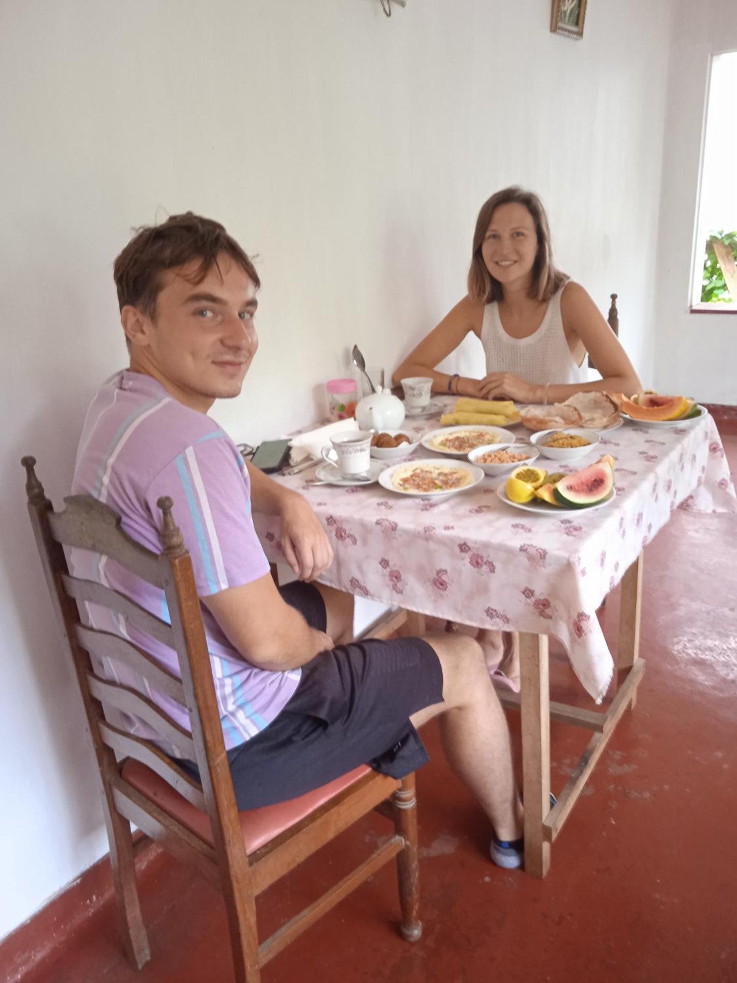 Sanaya Homestay タンガラ エクステリア 写真